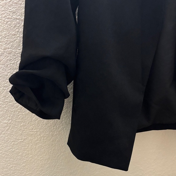 H&M Elegant Black Blazer - Picture 2 of 4